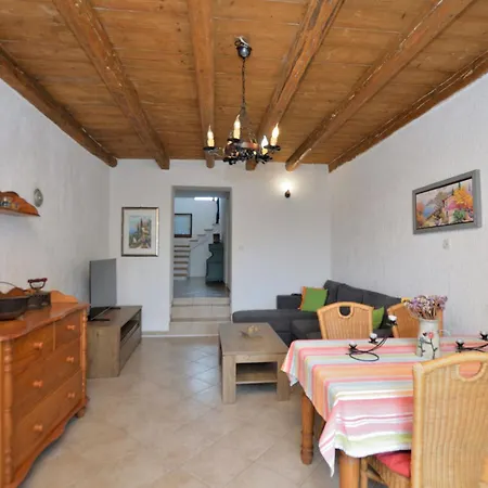 Norina Apartman *